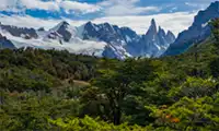 Cordón Adela y Cerro Torre vistos desde la senda que une lagunas Madre e Hija y el sendero Laguna Torre.